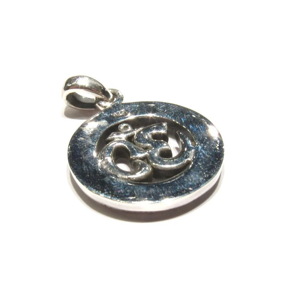 Om Circle Sterling Silver Pendant - Image 3