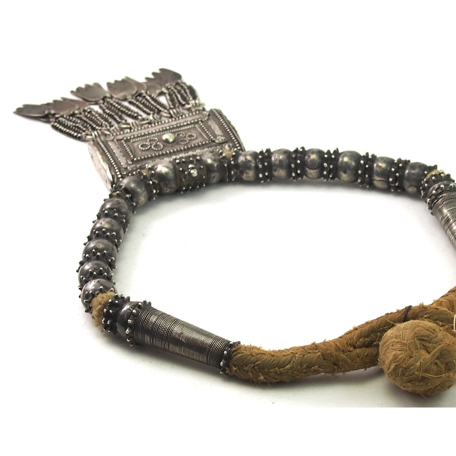 Omani Silver Hirz Pendant Necklace - Image 4