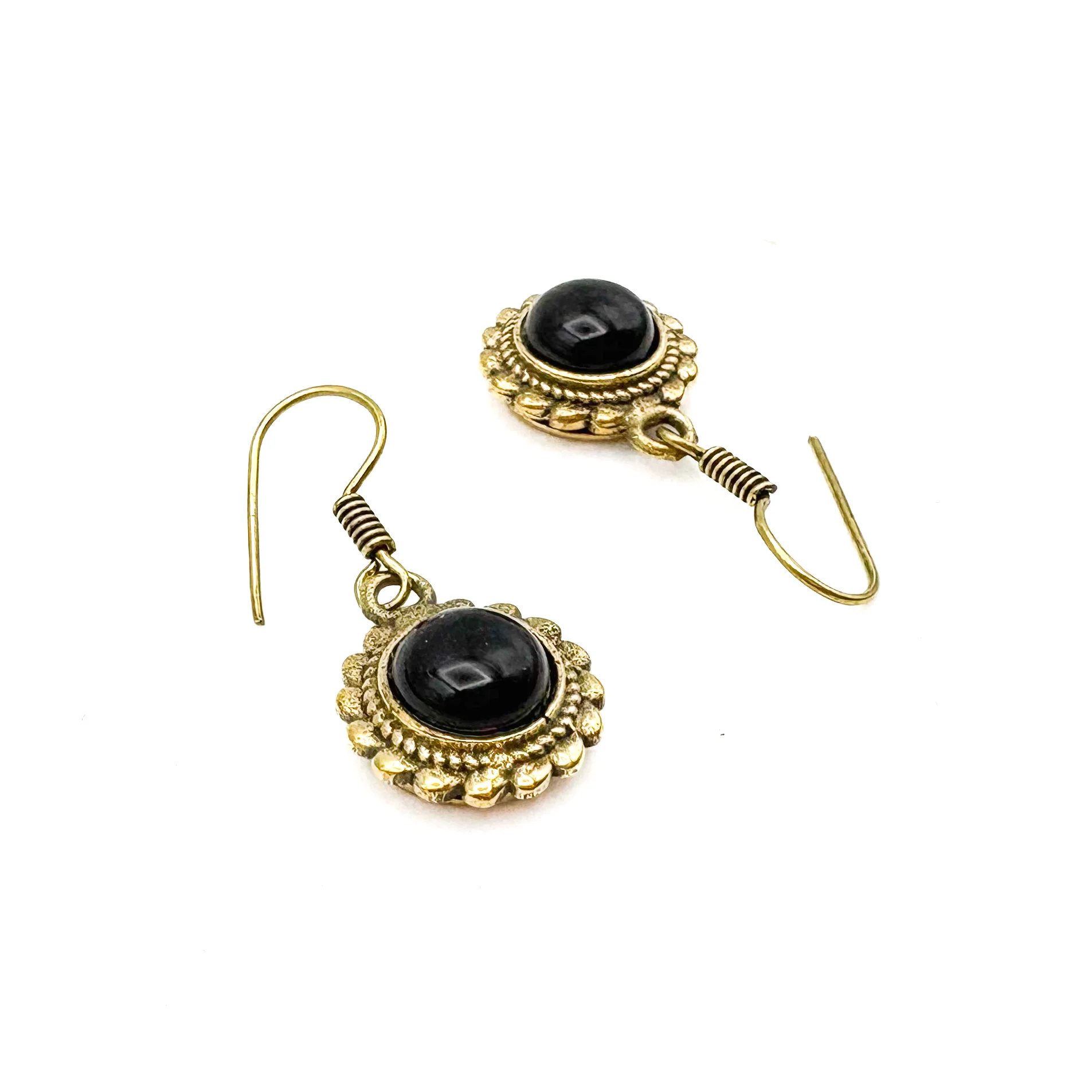 Onyx Circle Rope Brass Earrings - Image 4