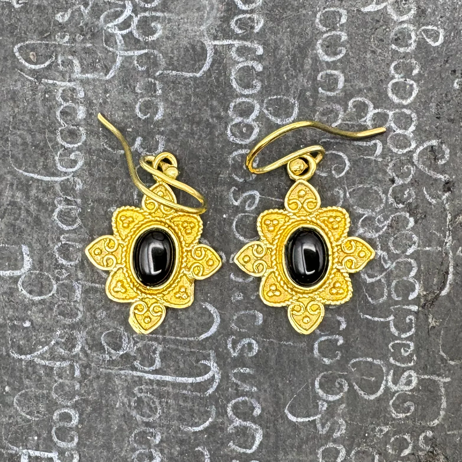 Onyx Heart Flower Brass Earrings - Image 6