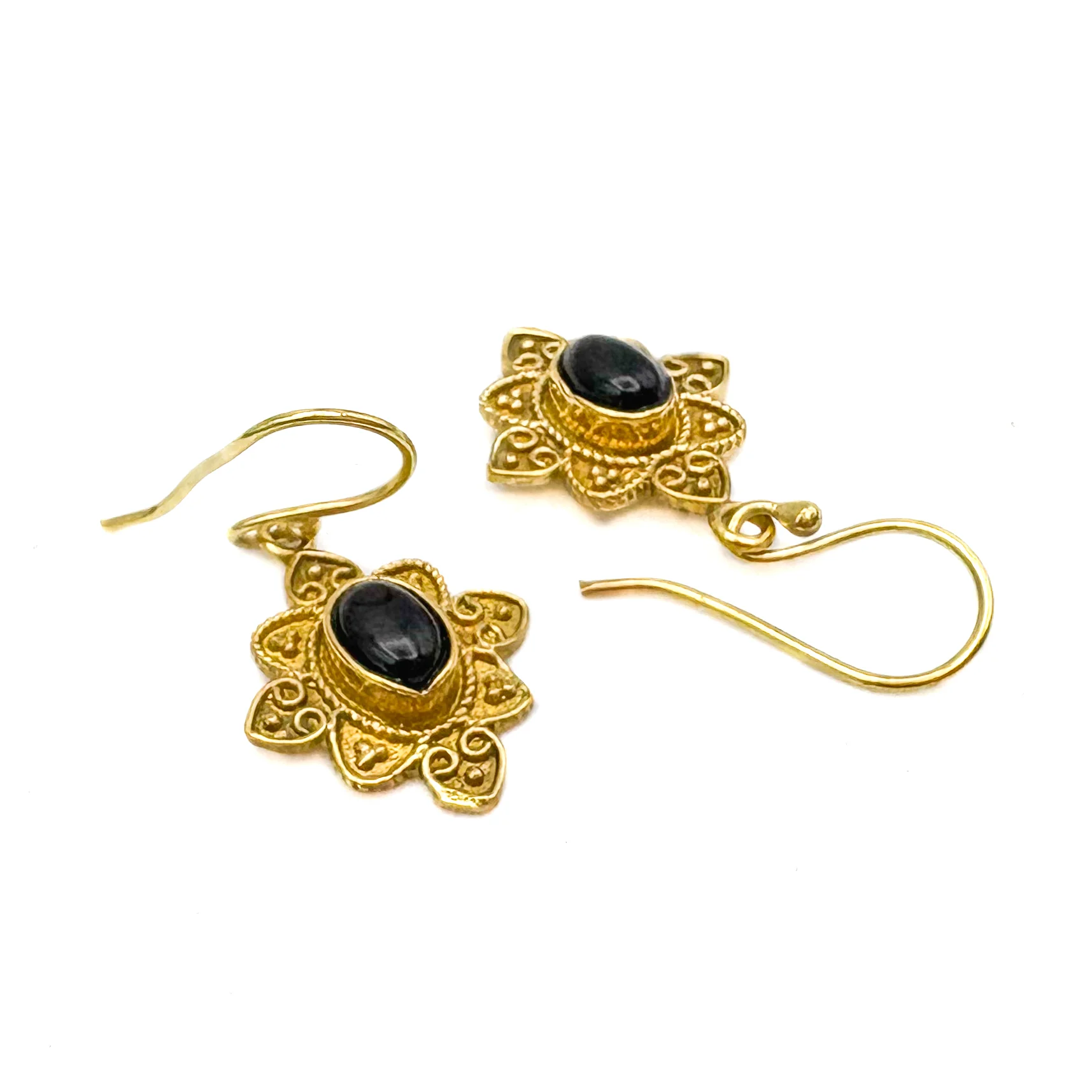 Onyx Heart Flower Brass Earrings - Image 7