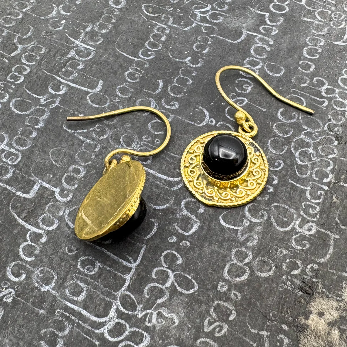 Onyx Round & Round Brass Earrings - Image 5