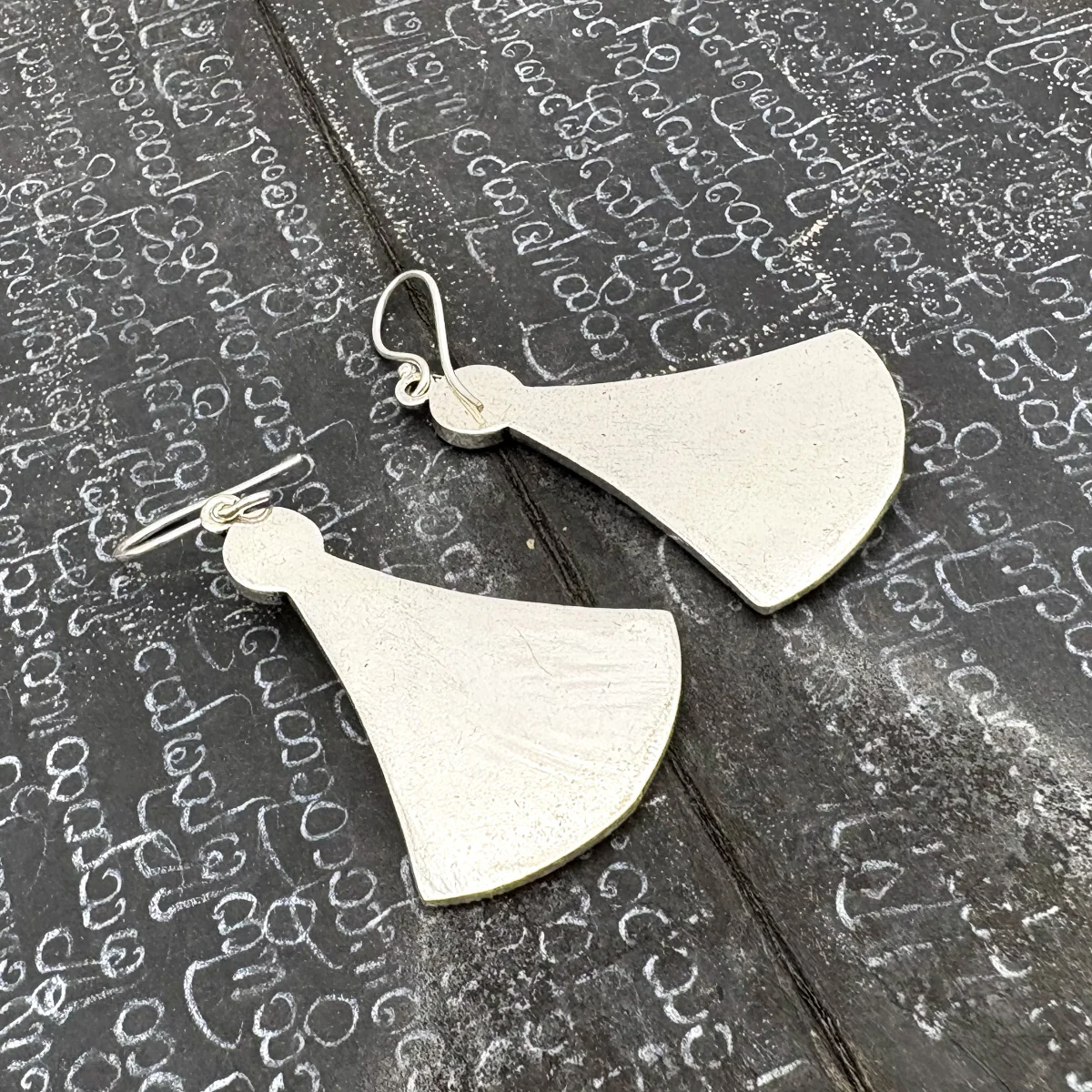 Peacock Fan Shaped White Brass Earrings - Image 10