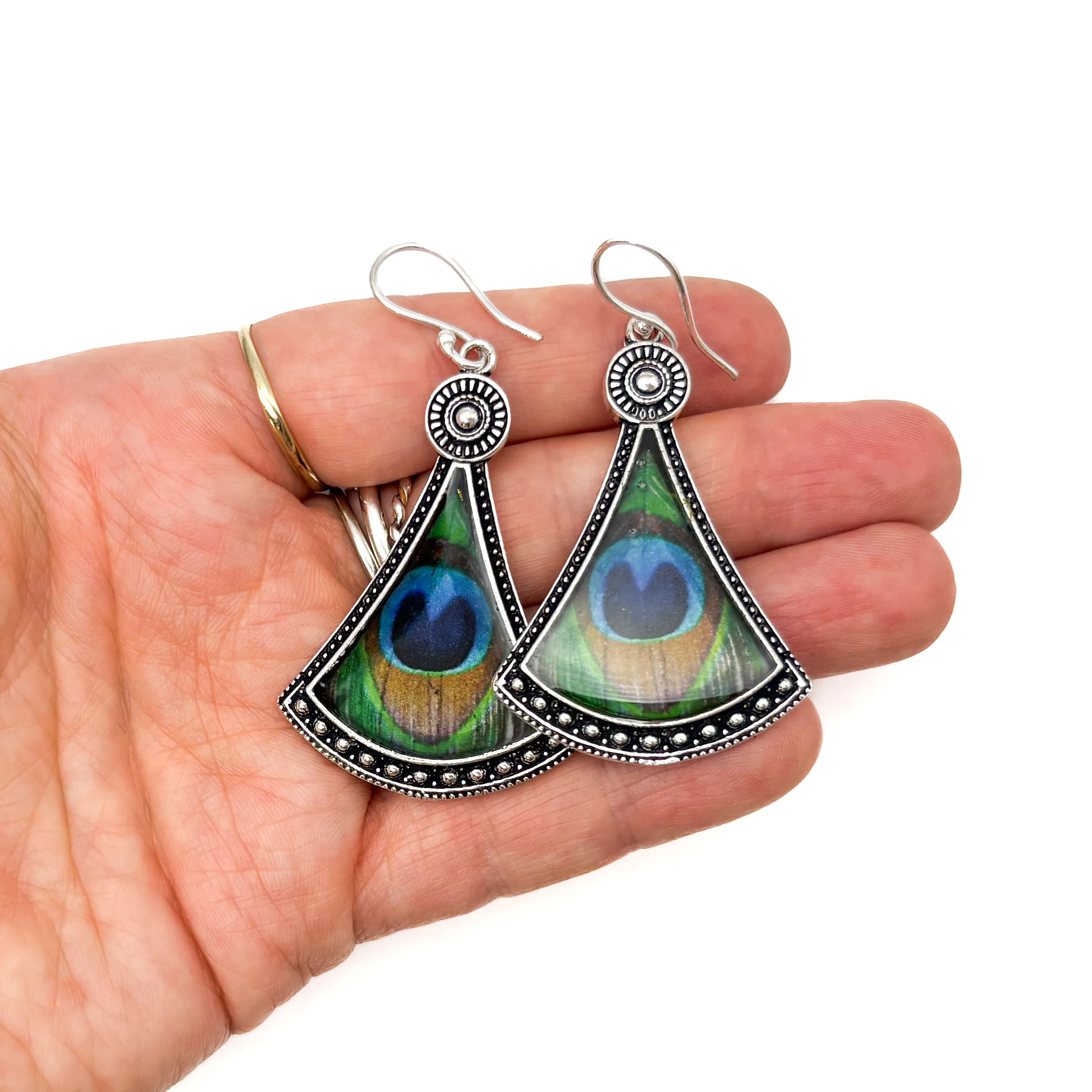 Peacock Fan Shaped White Brass Earrings - Image 7