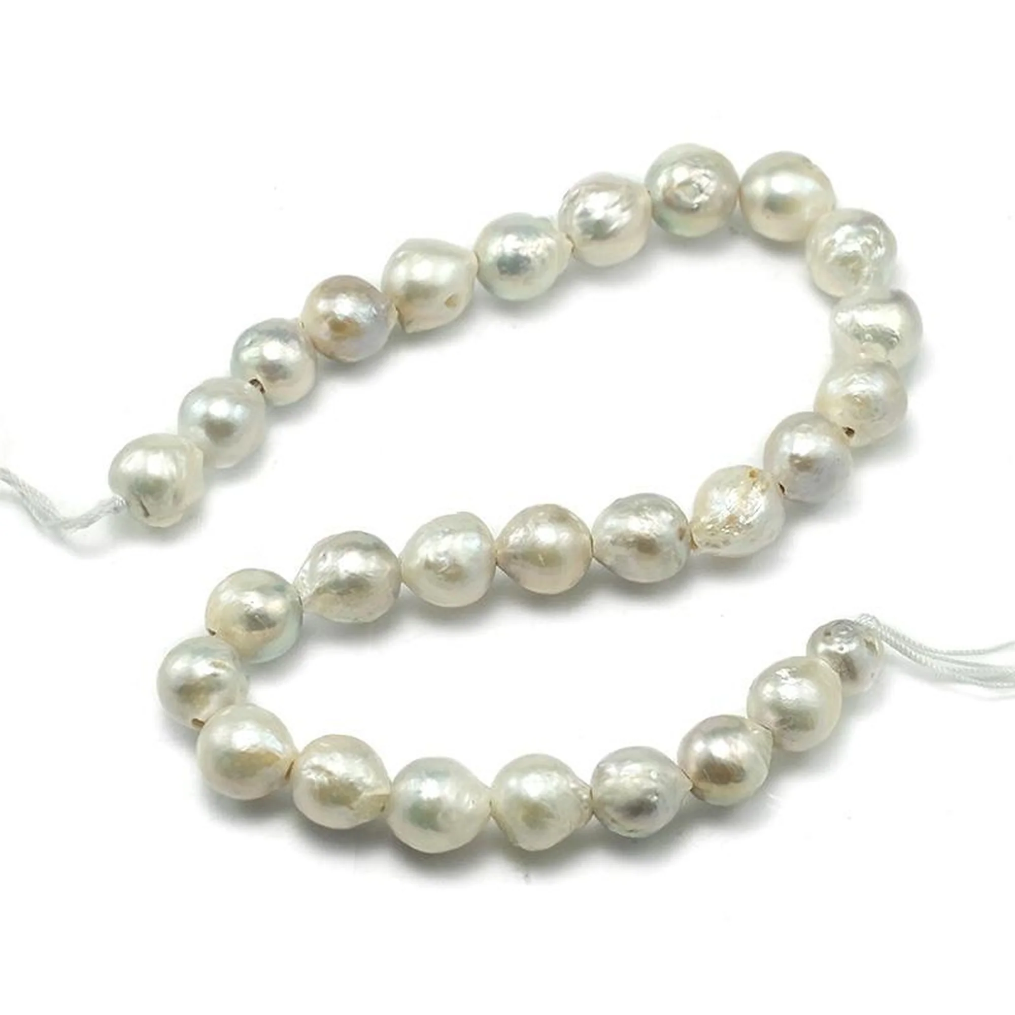 Fresh Water Pearl Round 13-14mm Strand - Image 5