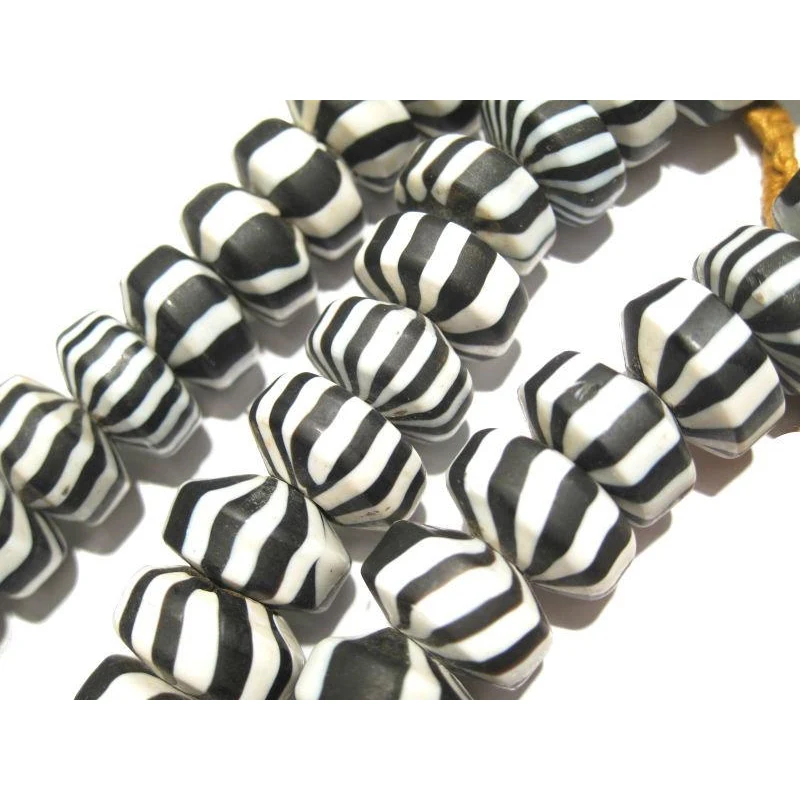 "Peppermint Rising Sun" Black Stripe Rondelle Bead Strand / Necklace - Image 3