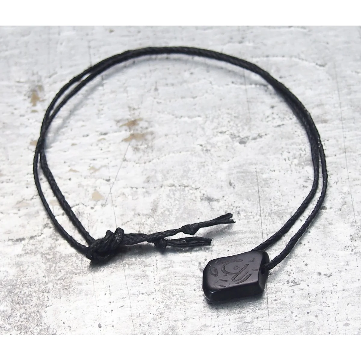 Persian Jet Tawiz / Small Amulet Necklace - Image 5