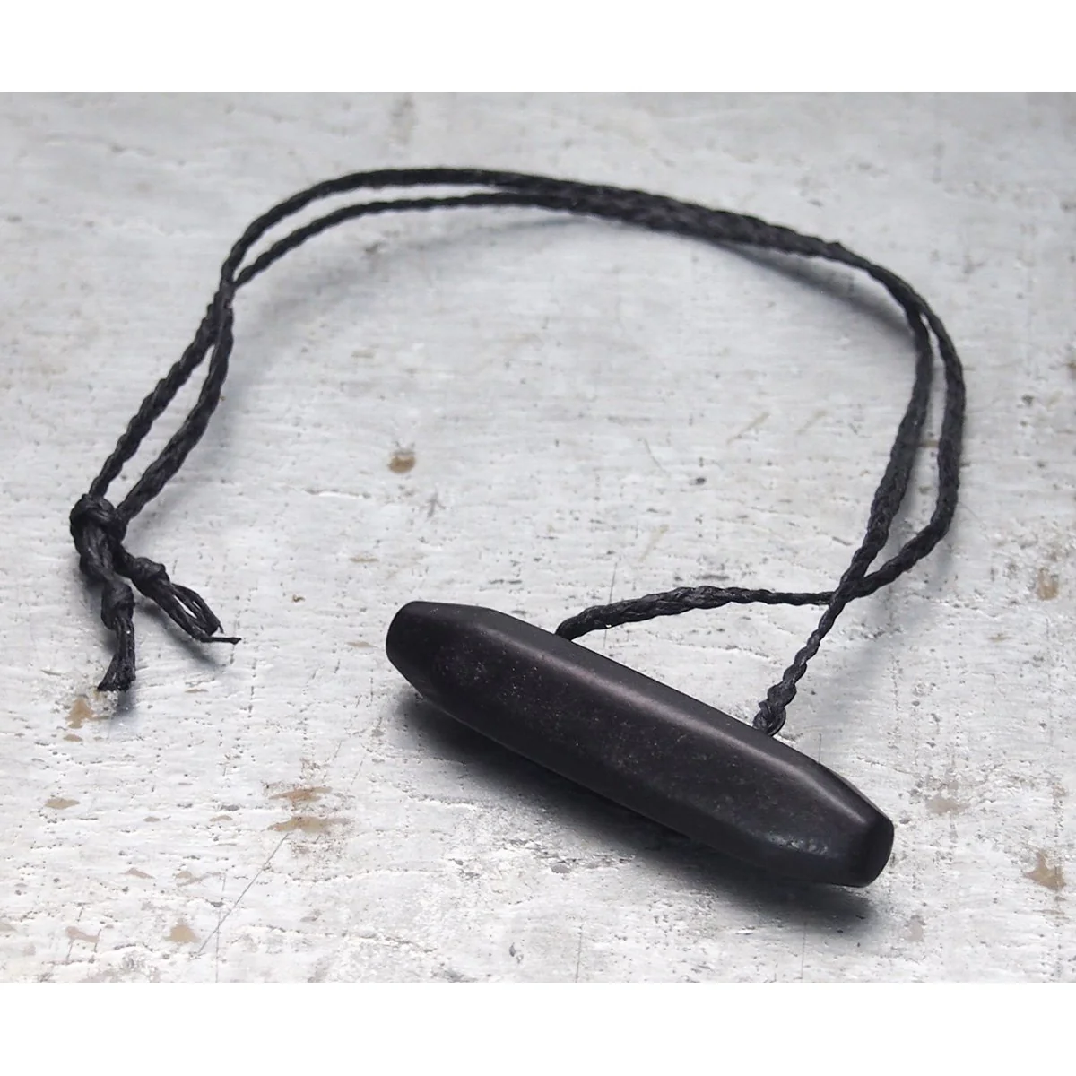 Persian Heirloom Black Onyx Aqeeq Center Bead Necklace - Image 2