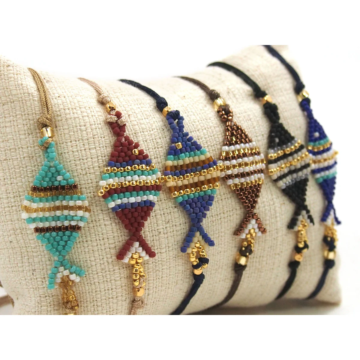 Prosperous Fish Hand-Loomed Bracelet - Image 2
