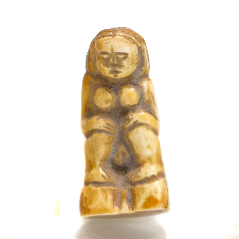 Rare Mae B'Per Fertility Figure Amulet - Image 6