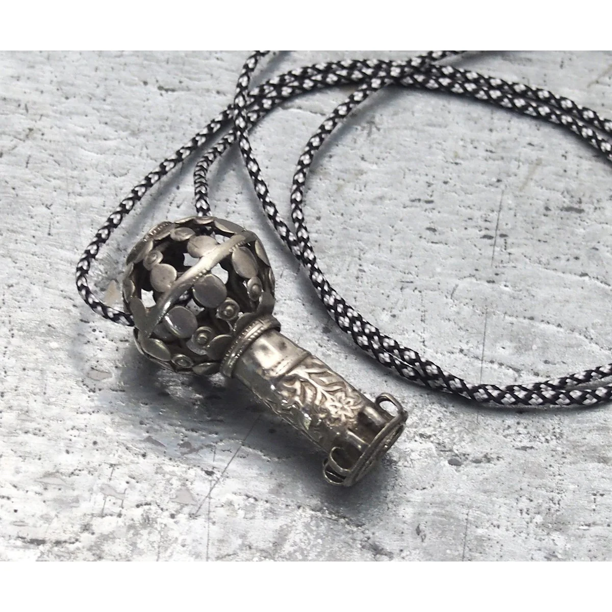Silver Vase/Imam Bead - Image 4