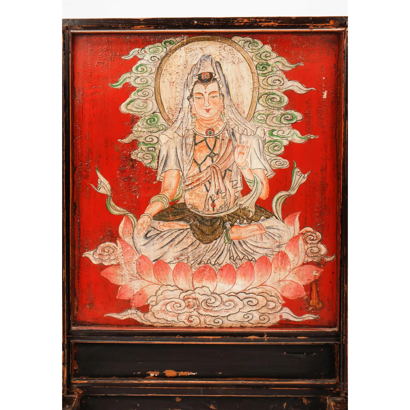 Sino-Tibetan Three-Part Altar Depicting White Tara - Image 2
