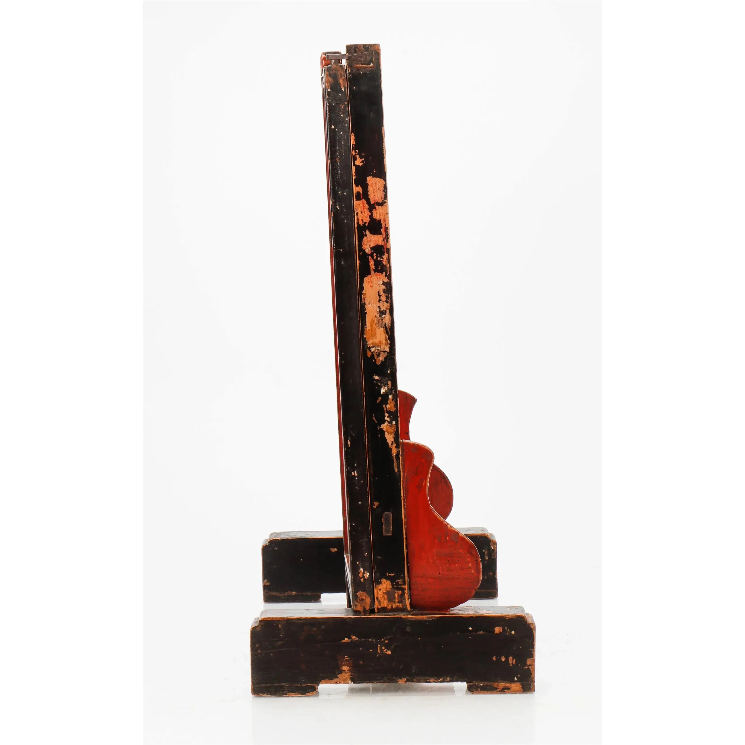 Sino-Tibetan Three-Part Altar Depicting White Tara - Image 4