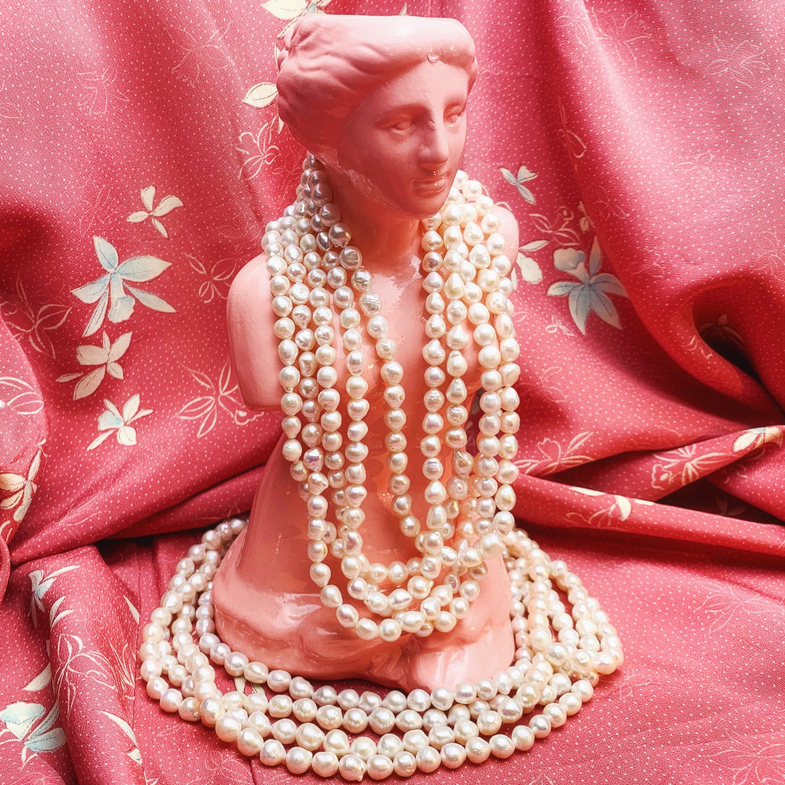 SJP Met Gala Extra-Long Freshwater Pearl Necklace - Image 2