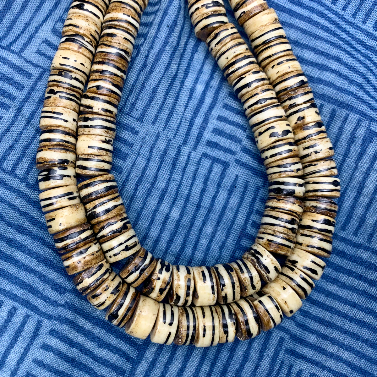 Batik Dyed Striped Cow Bone Stretch Mala Double Wrap Bracelet - Image 2