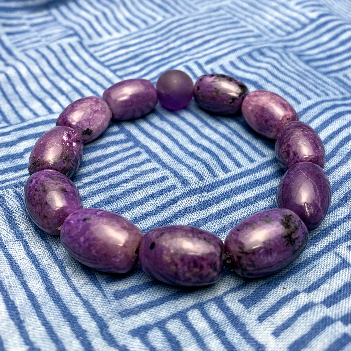 Sugilite Barrel Stretch Bracelet - Image 2