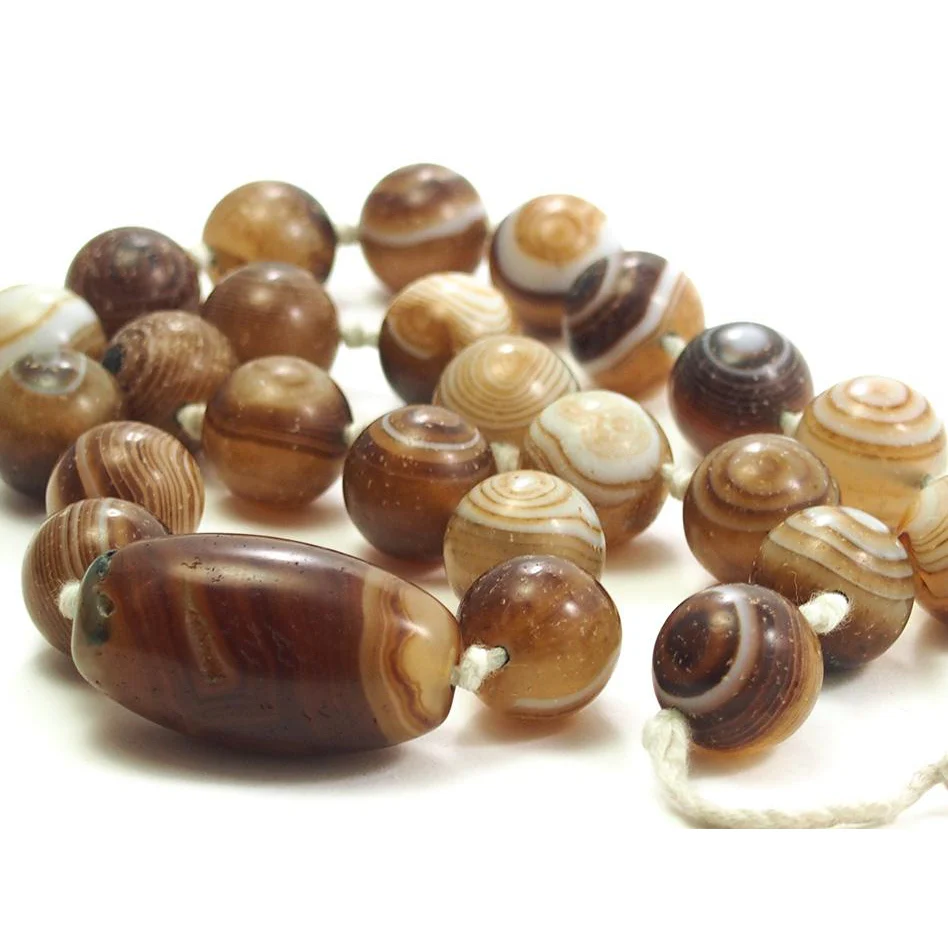Suleiman Agate Strand Necklace - Image 2