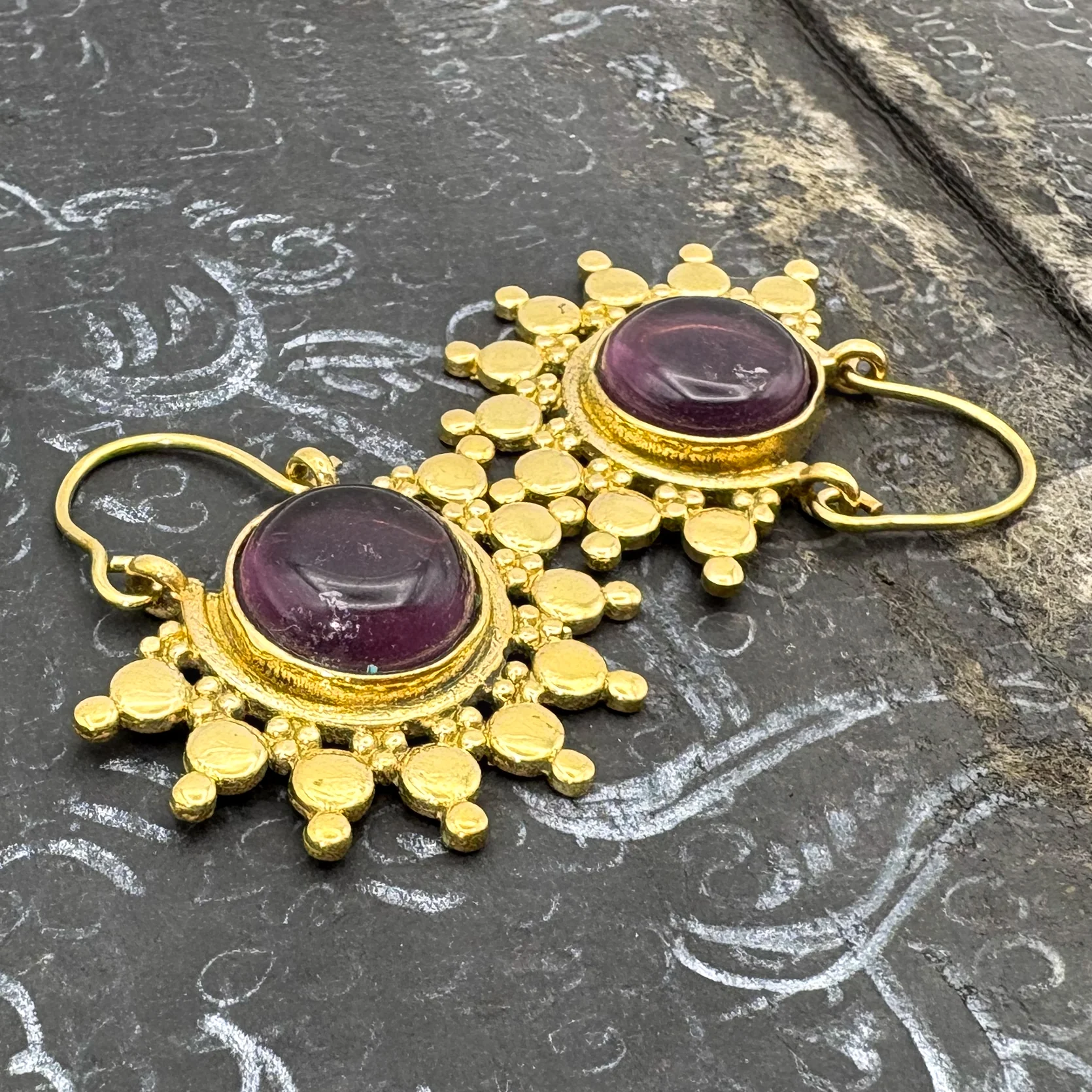 Sun Ray Amethyst Brass Earrings - Image 4