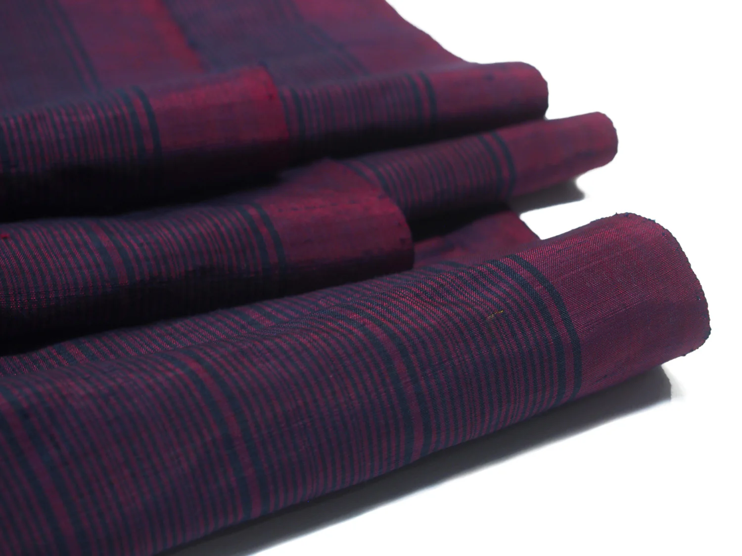 Textile 11: Thai Heirloom 100% Silk Heirloom Men's Wrap "Jongaben" - Image 2