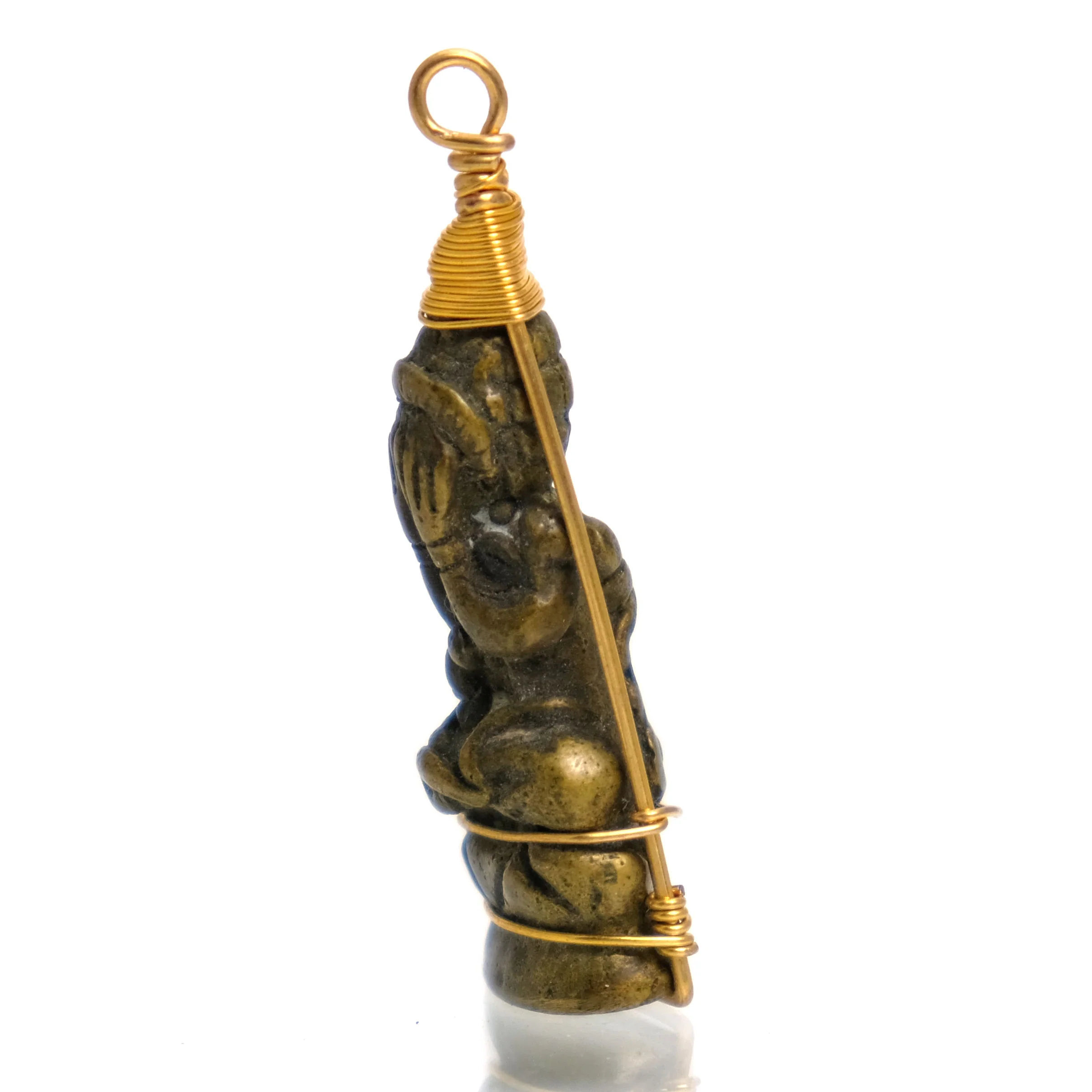 The "Closing Eye Buddha" known as Pra Pit Dtah 2 Amulet Pendant - Image 2