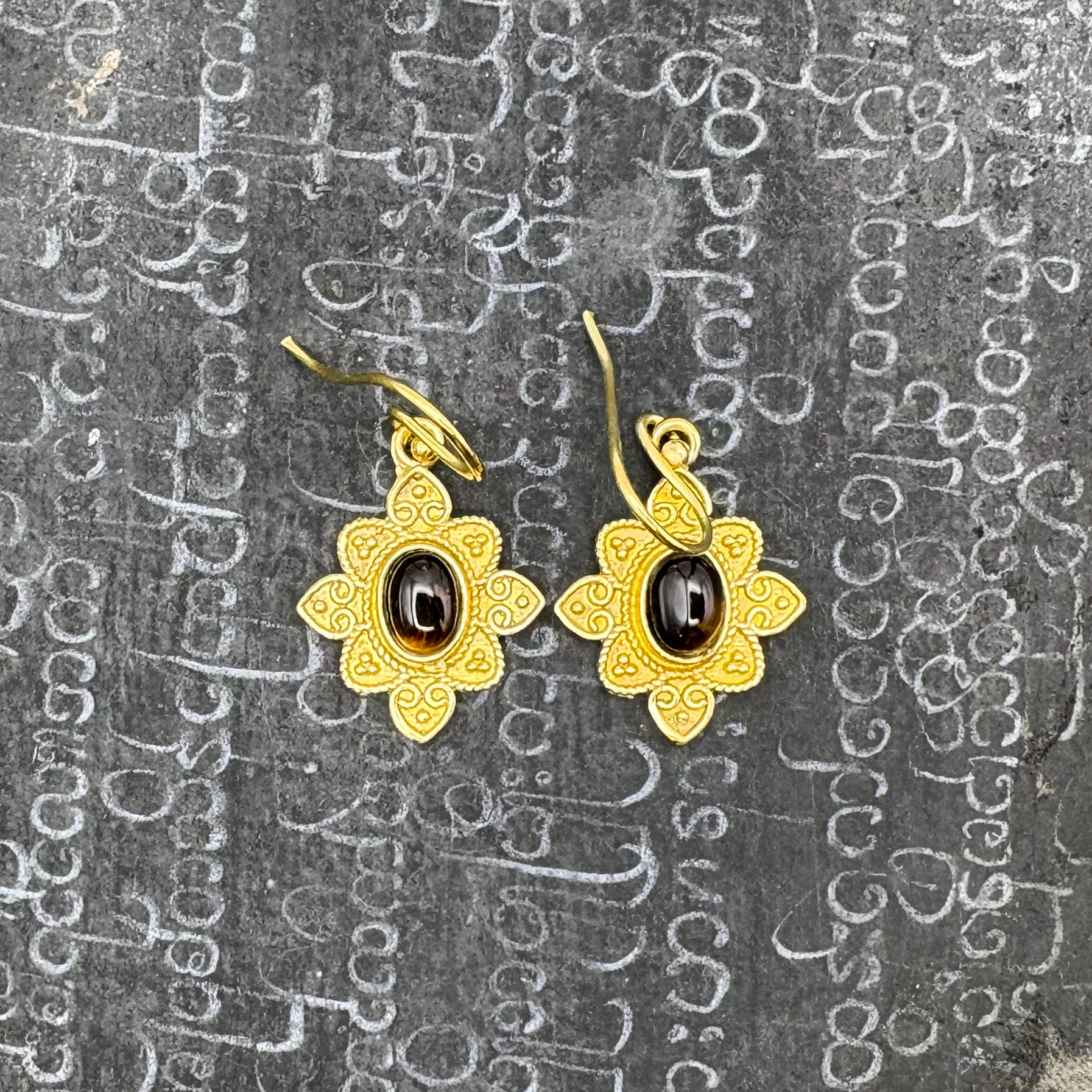 Tiger's Eye Heart Flower Brass Earrings - Image 4