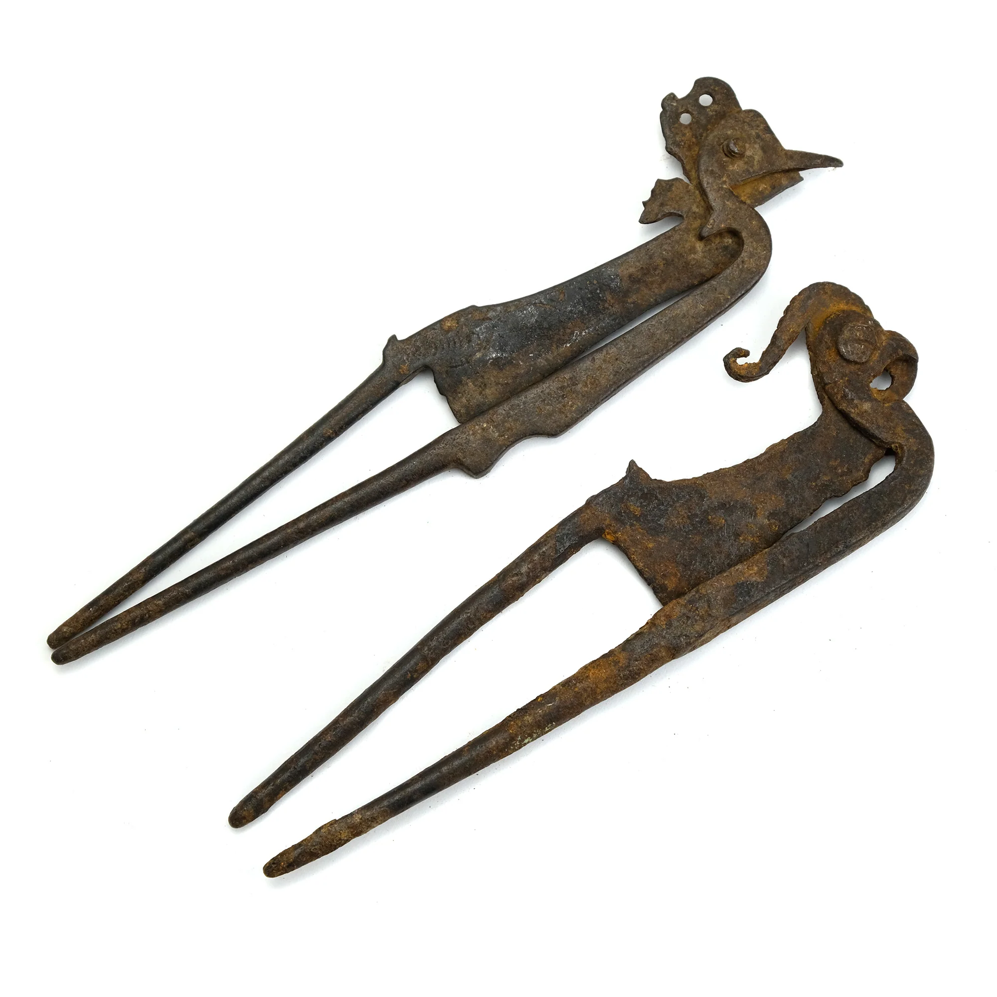 Timor Iron Rooster Shape Betel Nut Cutters 19th C. SET of 2 - Image 2