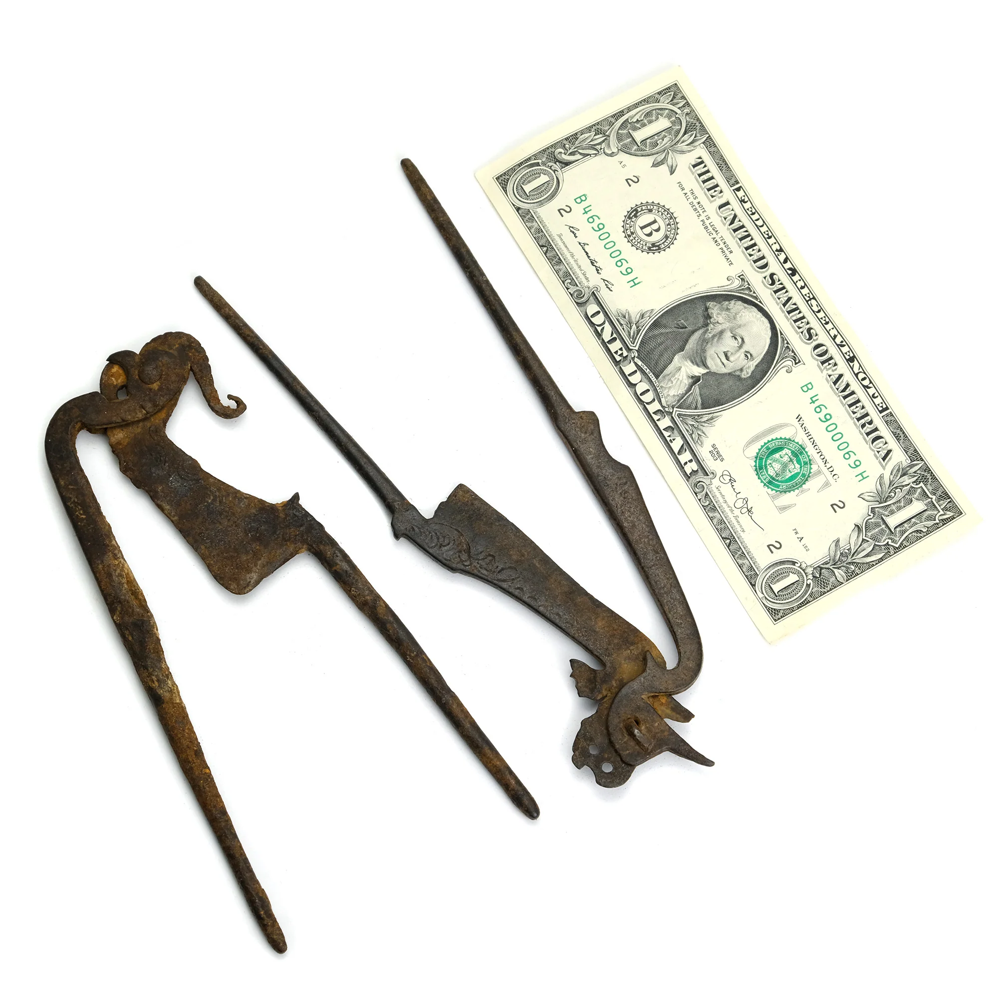 Timor Iron Rooster Shape Betel Nut Cutters 19th C. SET of 2 - Image 3