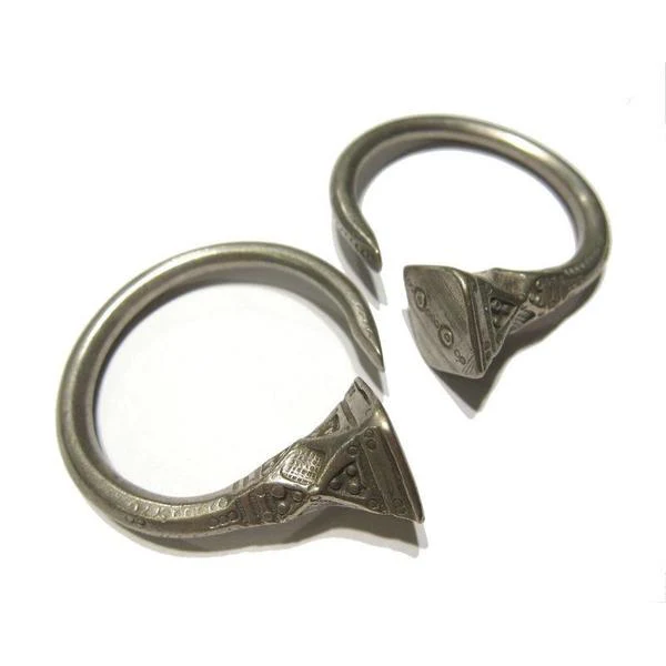 Tuareg 19th C. Silver Earrings - Image 15