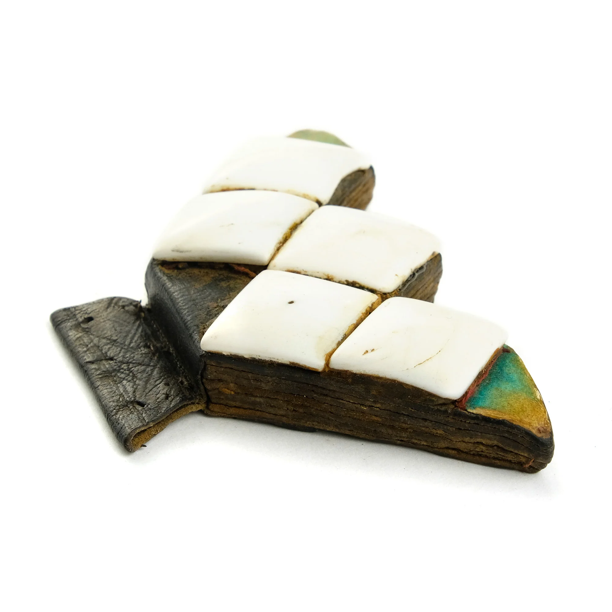 Tuareg Shell Khomissar Hand of Fatima Amulet, Small - Image 2