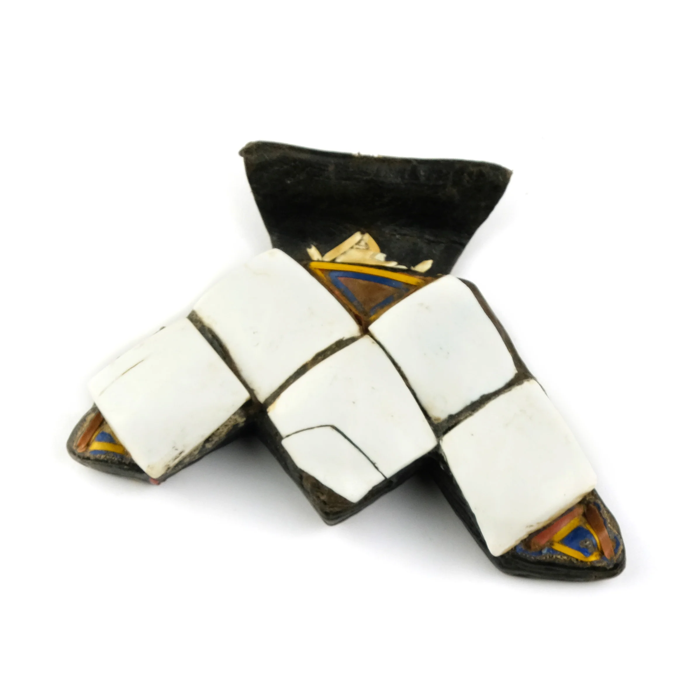 Tuareg Shell Khomissar Hand of Fatima Amulet, Medium - Image 4