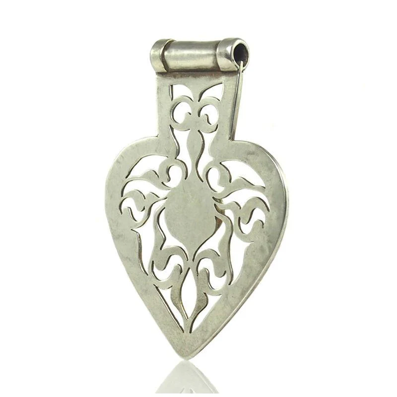 Turkmen Asyk Heart/Cordiform Pendants 2 - Image 4