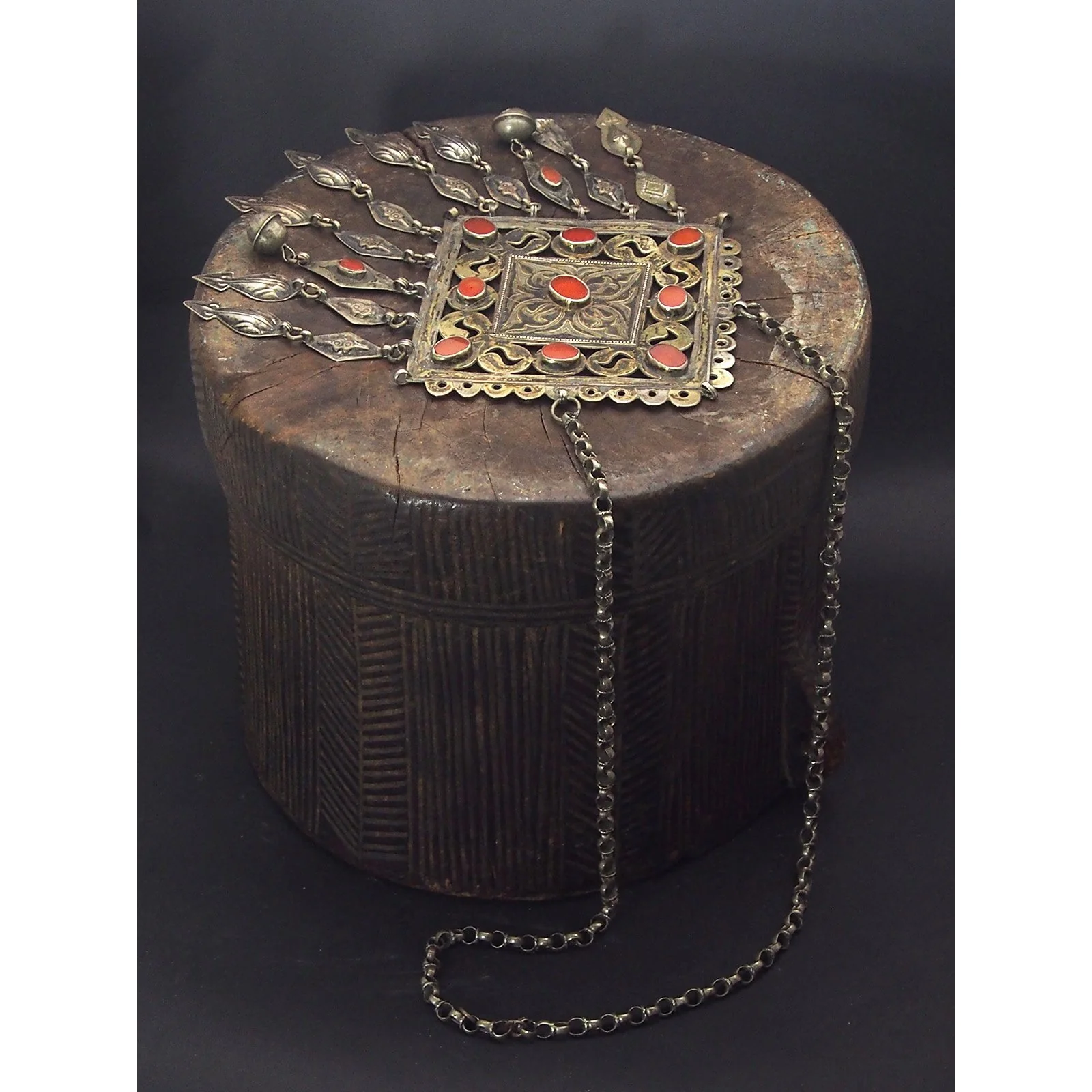 Turkmen Gold and Silver Carnelian Necklace - Image 3