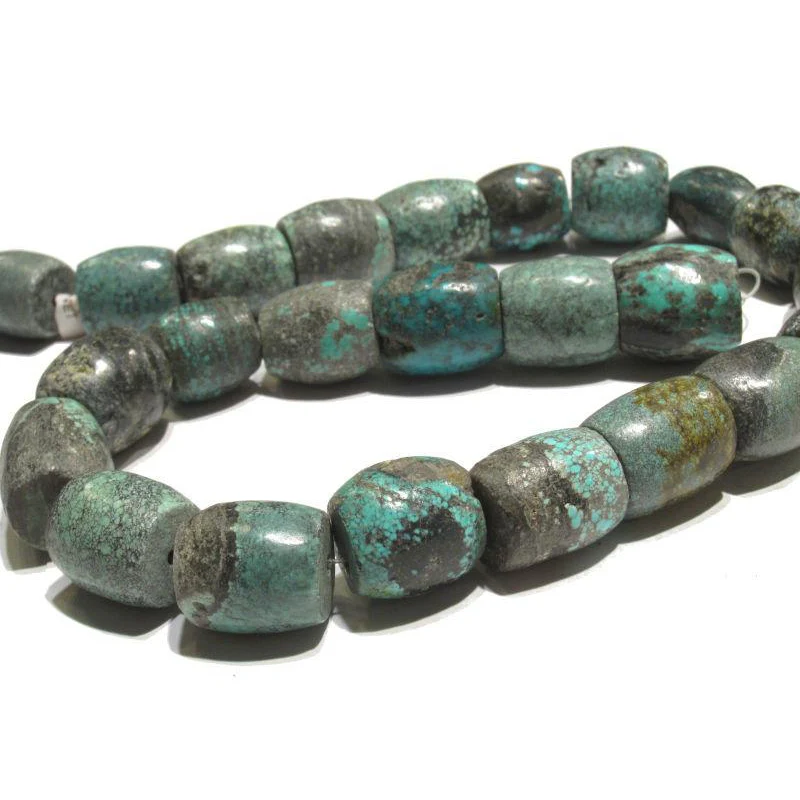 Turquoise Barrels Strand - Image 3