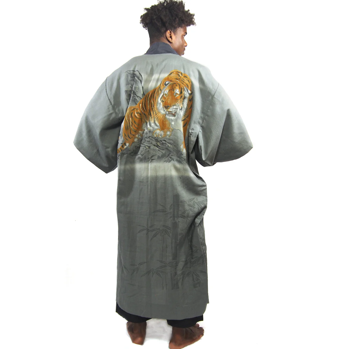Vintage Silk Hand-Painted Tiger Full Length Kimono - Image 3
