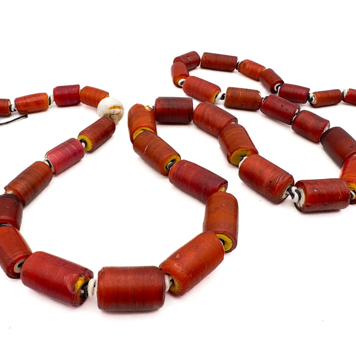 19th Century Venetian Yellow Heart Bead Necklace - Image 6